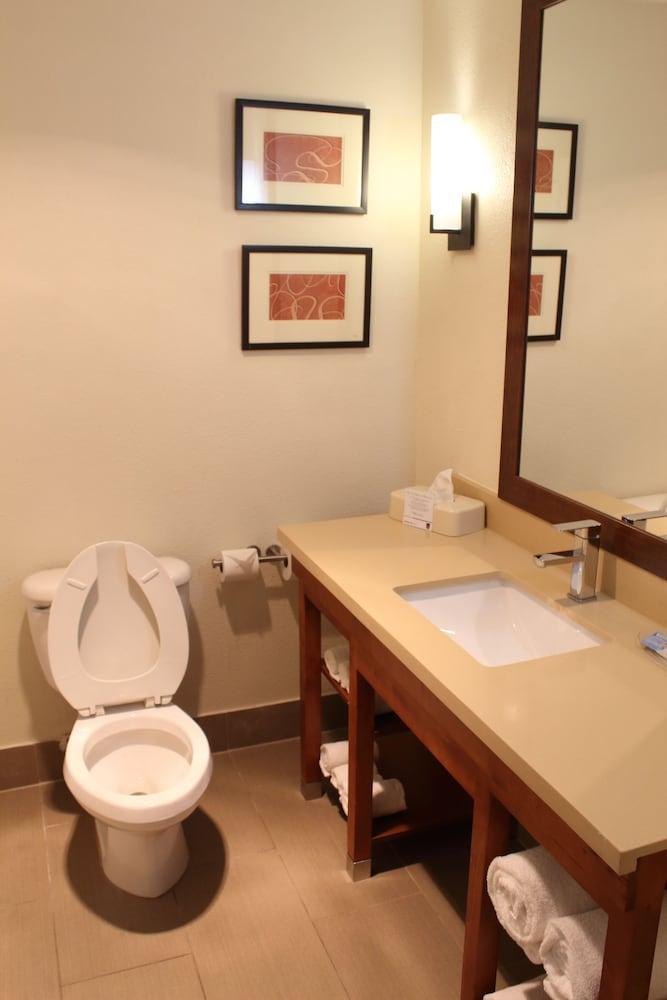 Comfort North Hotel 2*
